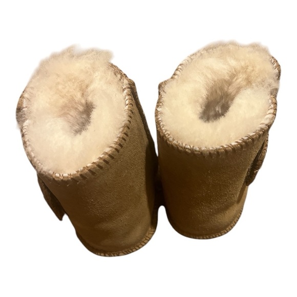 UGG boots - Picture 3 of 6